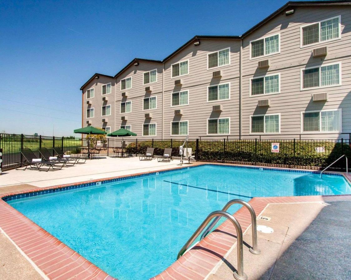 Quality Inn & Suites Springfield Eksteriør billede