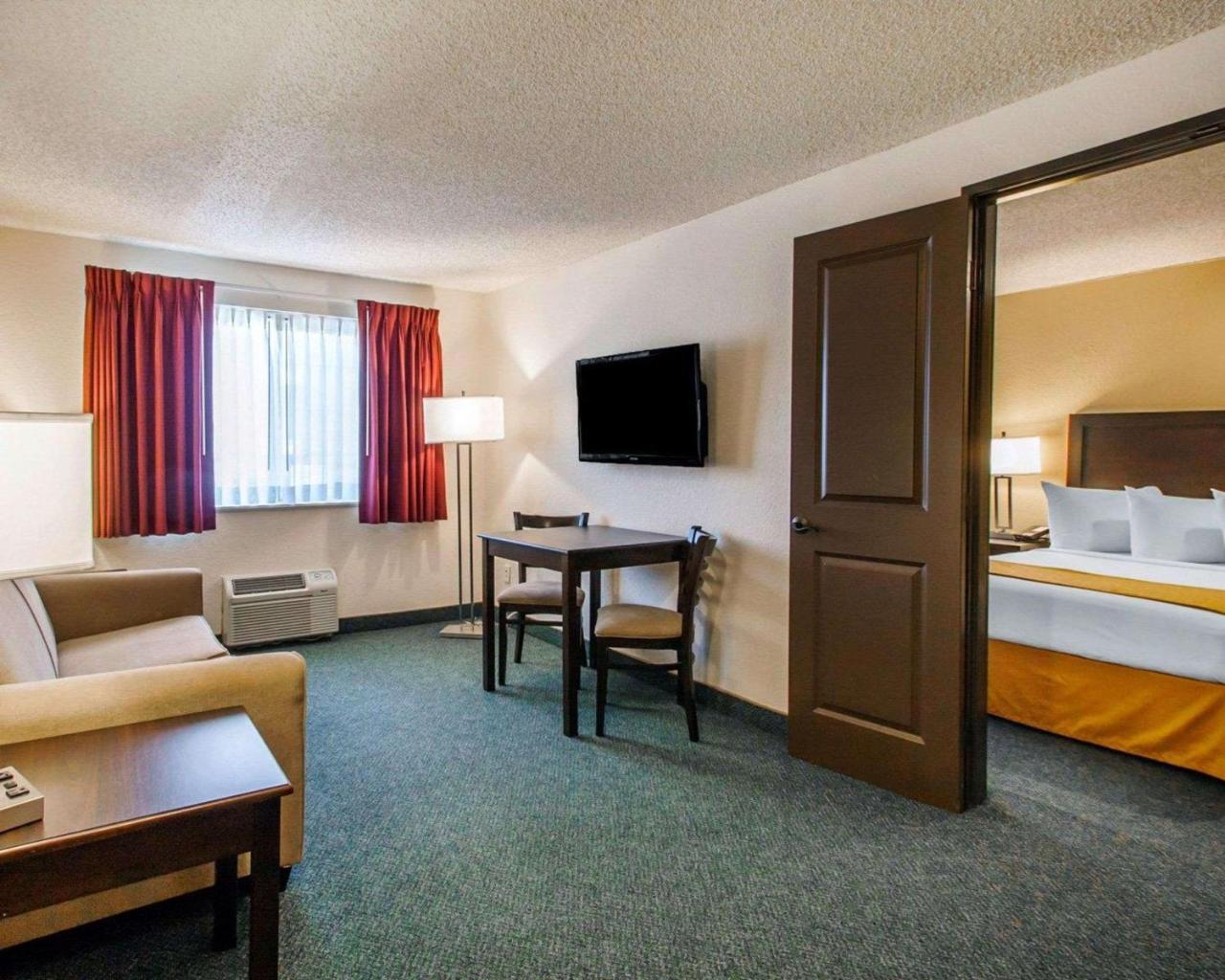 Quality Inn & Suites Springfield Eksteriør billede