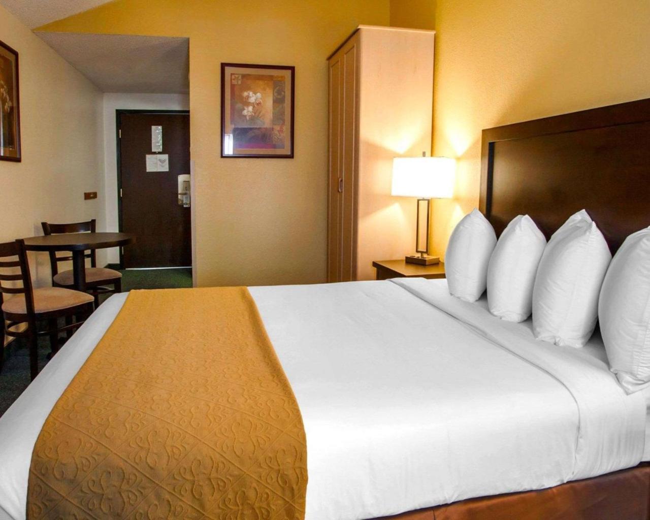 Quality Inn & Suites Springfield Eksteriør billede