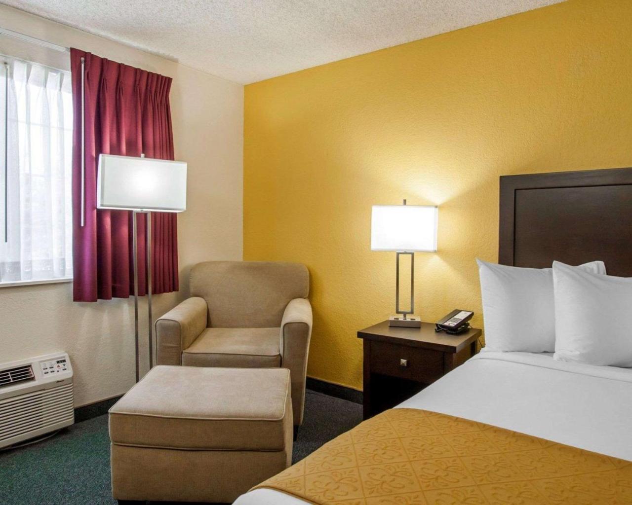 Quality Inn & Suites Springfield Eksteriør billede