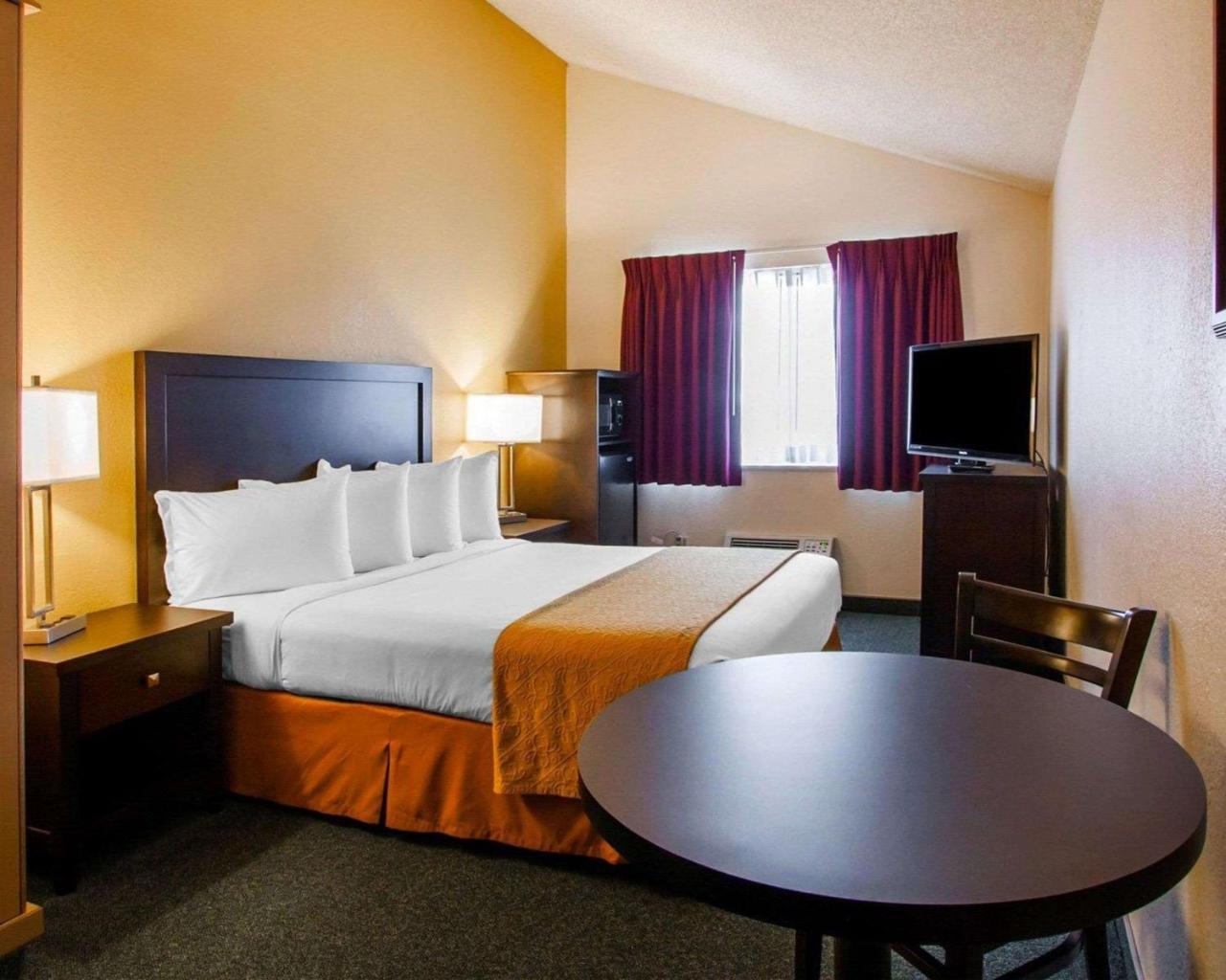 Quality Inn & Suites Springfield Eksteriør billede