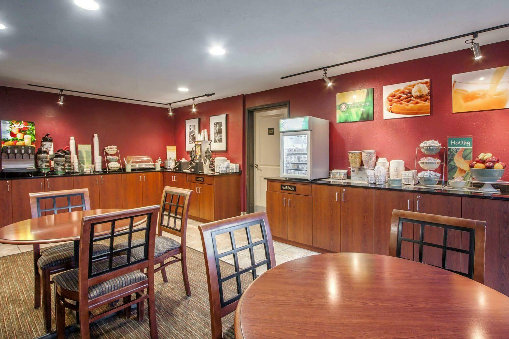 Quality Inn & Suites Springfield Eksteriør billede